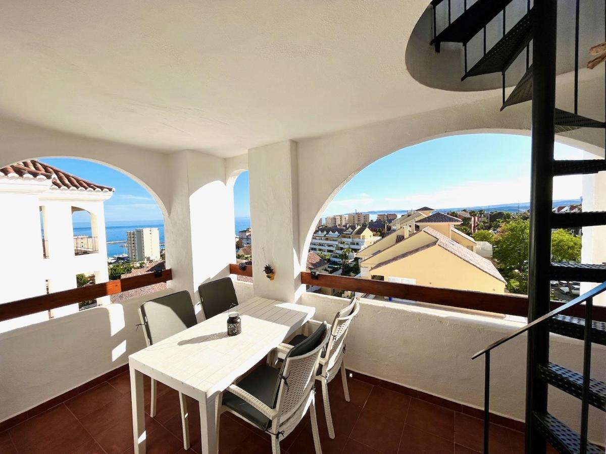 Penthouse Mit Private Dachterrasse Und Blick Auf Das Meer, Berge ,Hafen Estepona Exterior photo